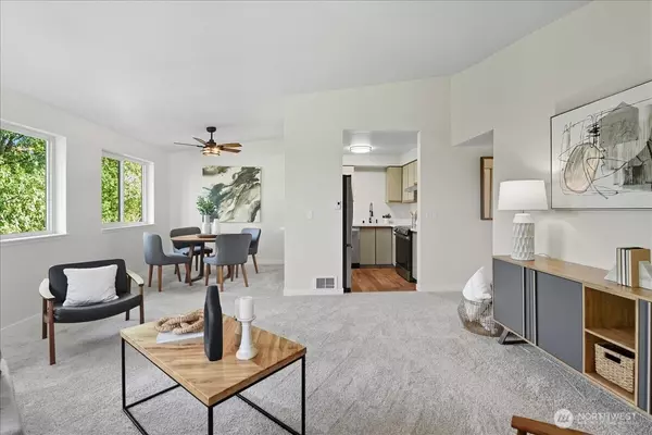 Kenmore, WA 98028,18150 73rd AVE NE #B306