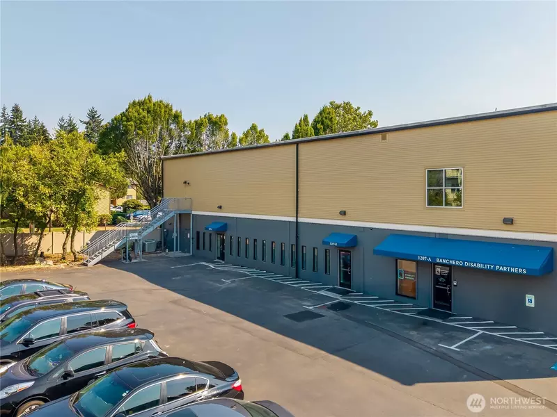 1207 N 152nd ST #C, Shoreline, WA 98133