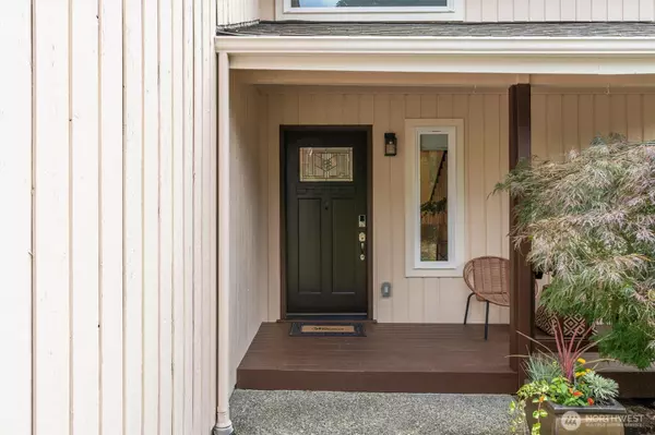 Bellevue, WA 98006,6315 142nd AVE SE