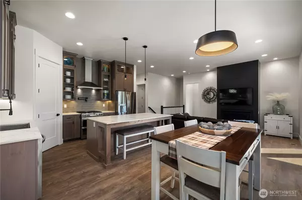 Lake Tapps, WA 98391,4804 W Tapps DR E