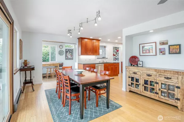 University Place, WA 98466,3110 Sylvan DR W