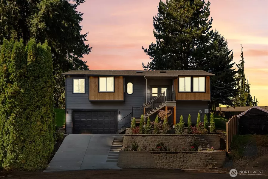19116 34th Dr SE, Bothell, WA 98012