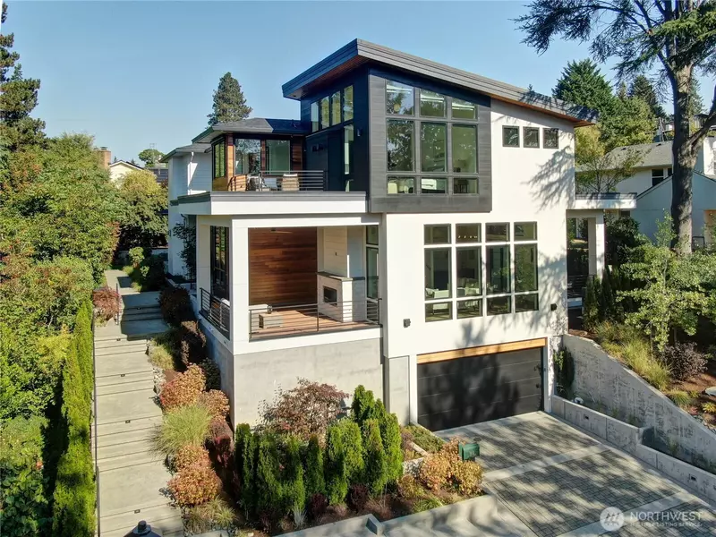 5632 NE 55th ST, Seattle, WA 98105