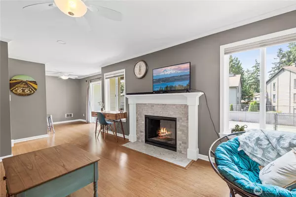 Kirkland, WA 98034,12933 127th DR NE #F205