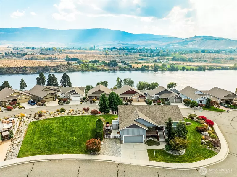 2840 Akamai WAY, East Wenatchee, WA 98802