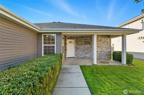 College Place, WA 99324,716 SE Songbird LN