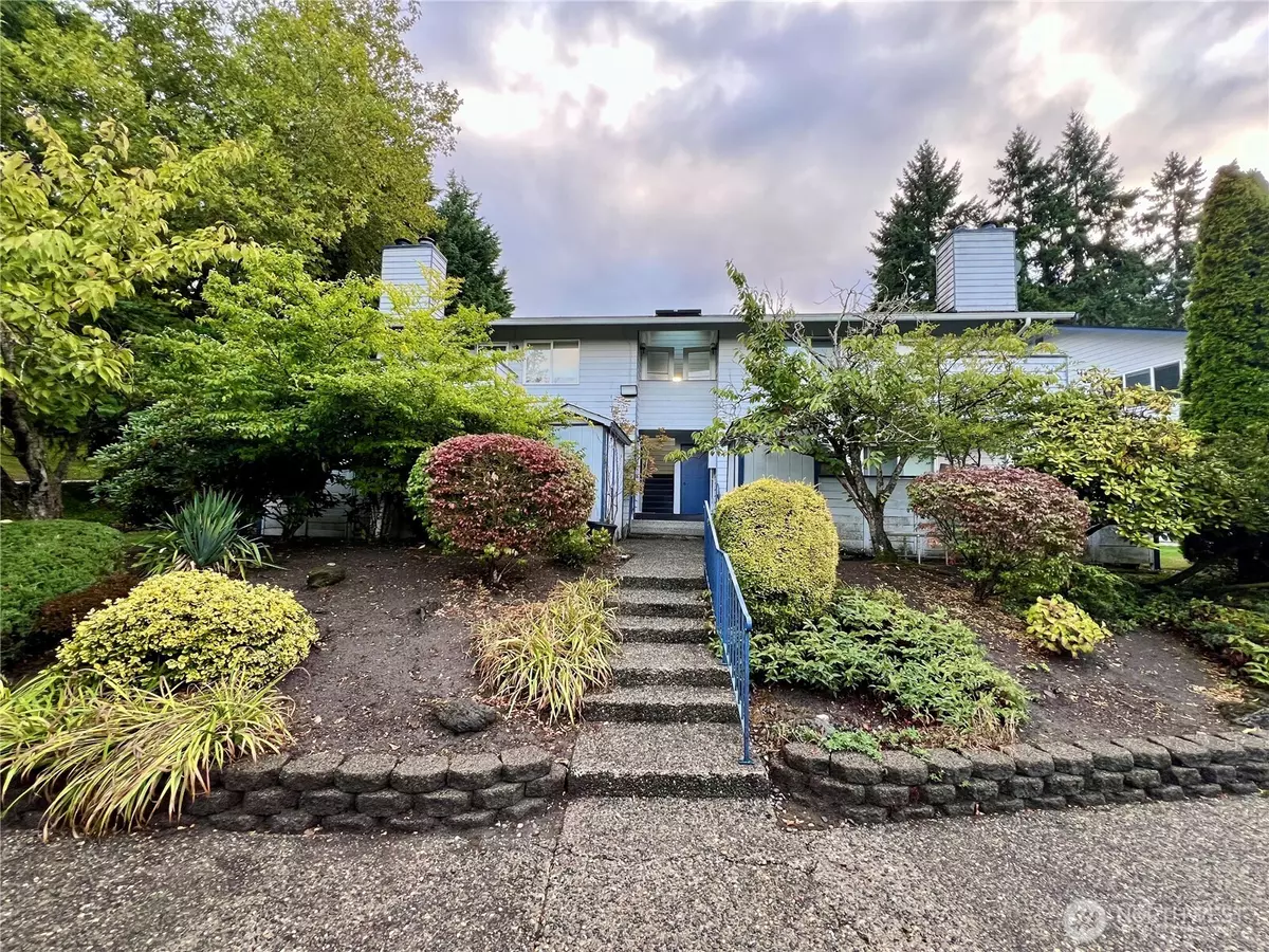 Kirkland, WA 98034,12719 NE 144th ST #151C