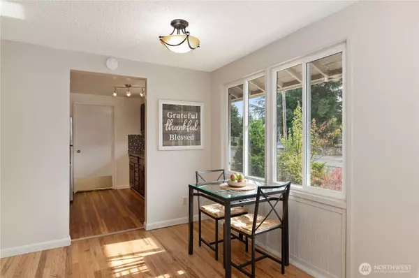 Bremerton, WA 98310,944 E 30th ST