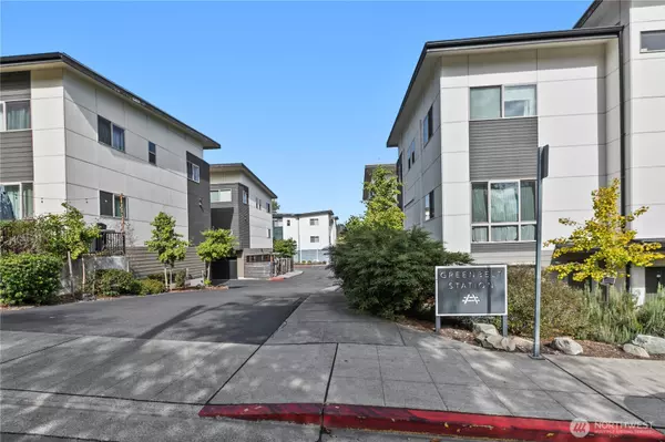 Seattle, WA 98118,4244 S Greenbelt Station DR