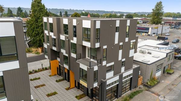 6245 Airport WAY S #B, Seattle, WA 98108