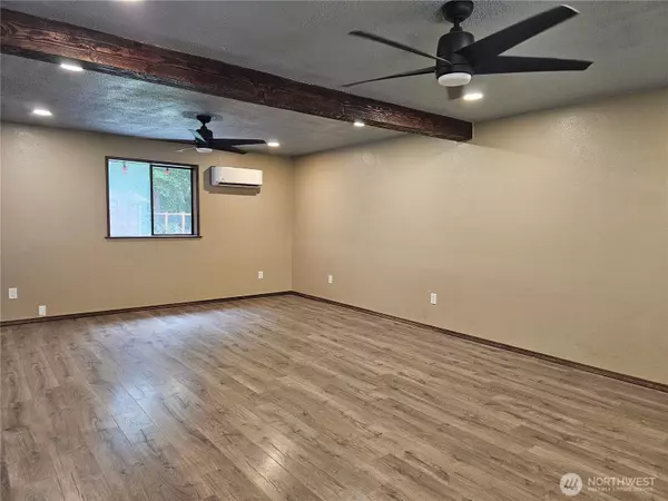 Elma, WA 98541,30 Hokanson RD