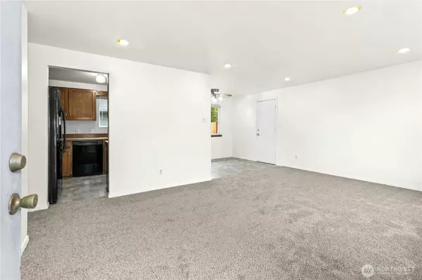 Edmonds, WA 98026,15914 52nd AVE W