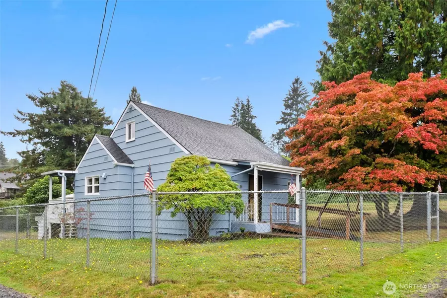 720 Washington AVE, Raymond, WA 98577