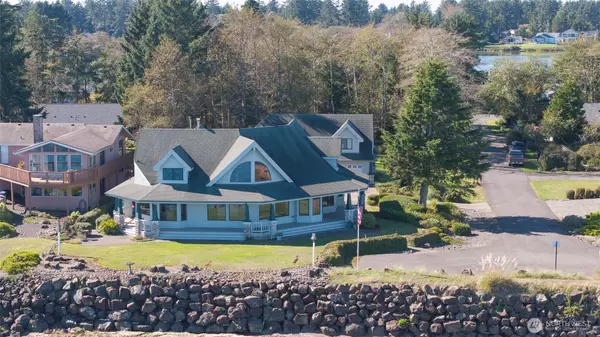 317 Captain Gray CT SE, Ocean Shores, WA 98569