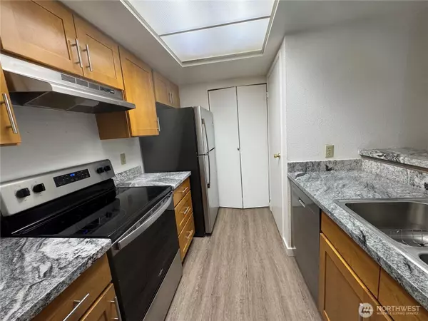 Renton, WA 98057,611 SW 5th CT #A202