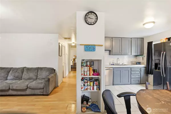 Bremerton, WA 98310,2861 Clare AVE