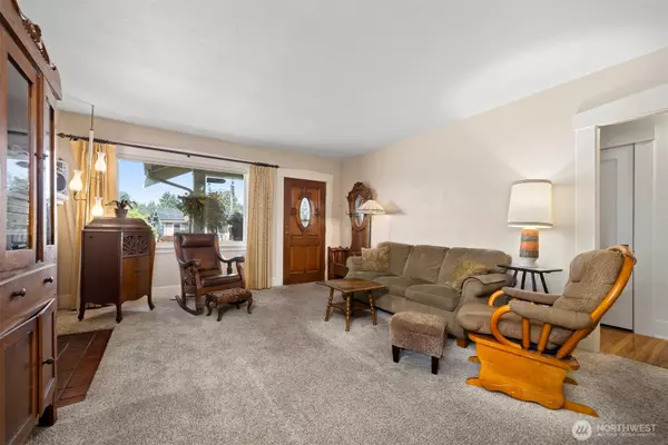 Bellingham, WA 98225,2716 Sunset DR