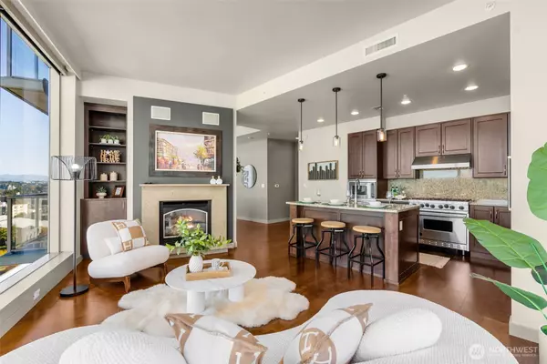 Bellevue, WA 98004,10610 NE 9th Place #1924