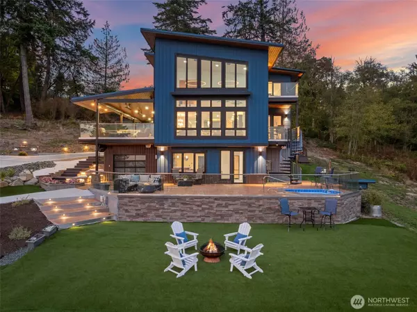 1423 Sergios View LN, Oak Harbor, WA 98277