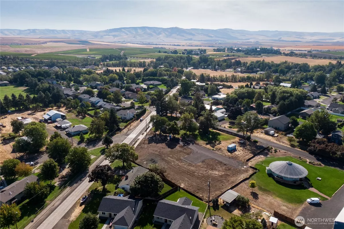Walla Walla, WA 99362,4 Copacetic Court