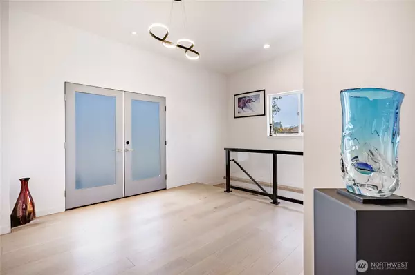 Blaine, WA 98230,8068 Niska RD