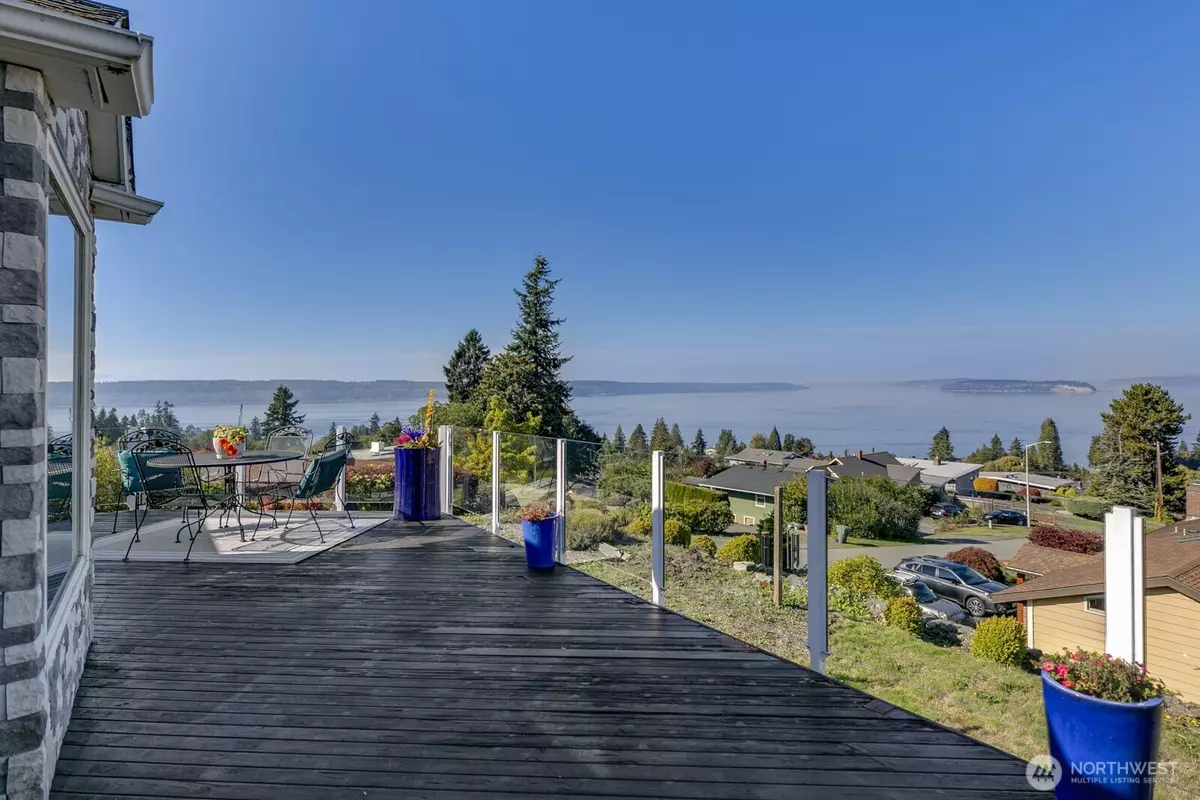 Everett, WA 98203,5037 33rd AVE W