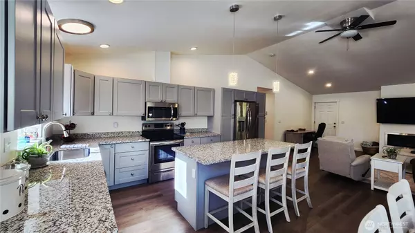 Ocean Shores, WA 98569,371 Centaurus AVE SW