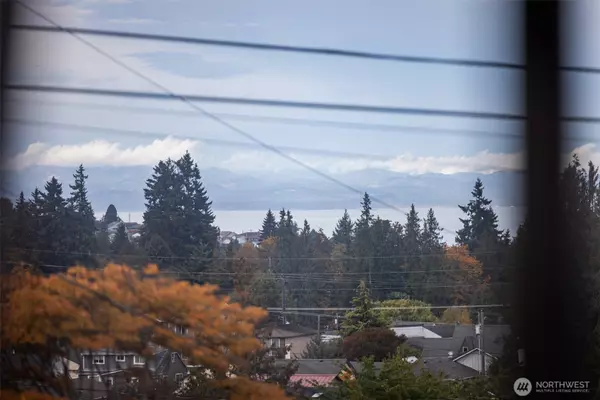Port Angeles, WA 98362,101 E Whidby AVE