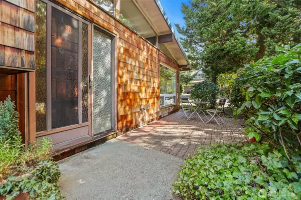 Mercer Island, WA 98040,4753 90th AVE SE