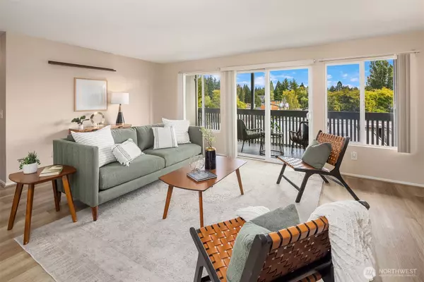 7064 35th AVE NE #13, Seattle, WA 98115