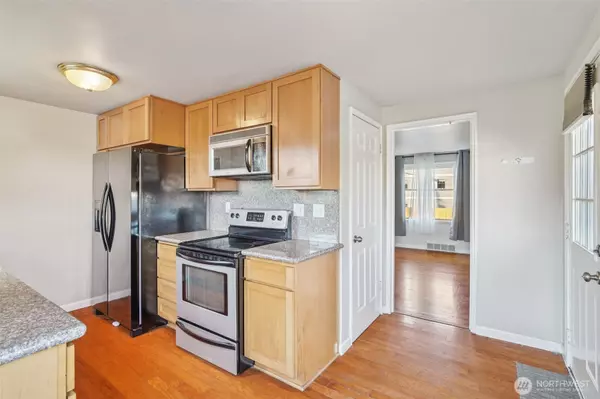 Seattle, WA 98103,1315 N 85th ST