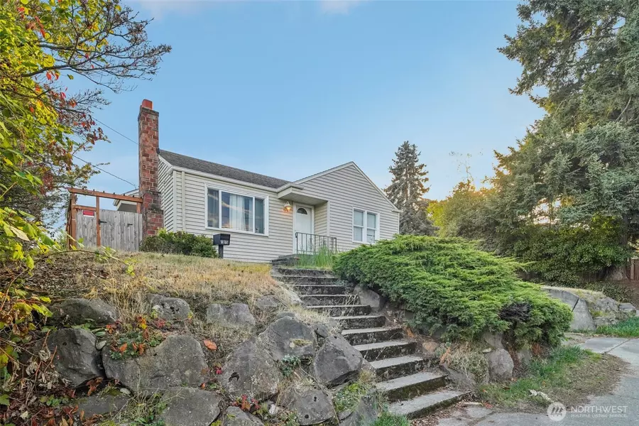 1315 N 85th ST, Seattle, WA 98103