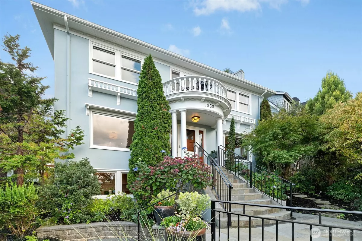 Seattle, WA 98112,1939 E Crescent DR