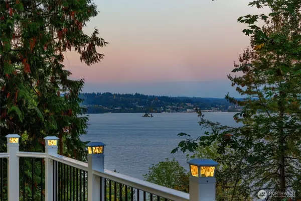 14538 38th AVE NE, Lake Forest Park, WA 98155