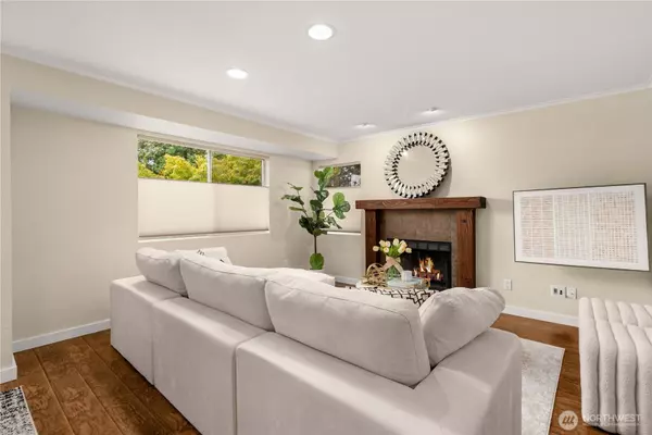 Bellevue, WA 98008,4139 178th LN SE #1