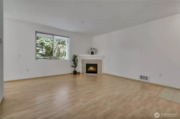 Renton, WA 98058,3012 SE 8th PL #1117