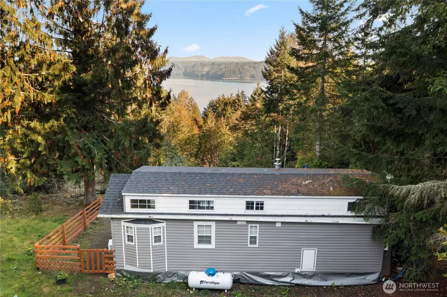 50 N Rustic Ridge DR, Lilliwaup, WA 98555