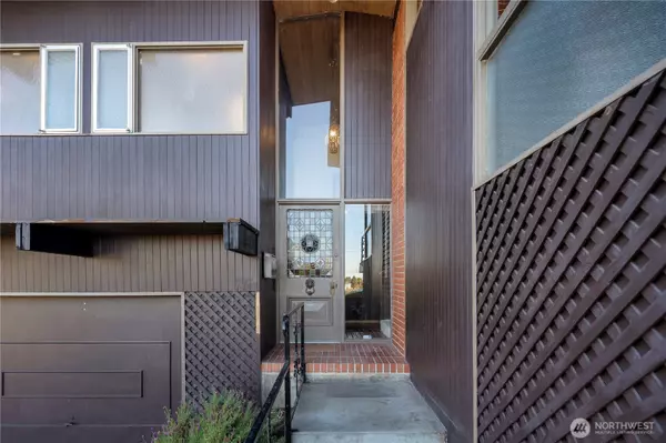 Seattle, WA 98199,3653 W Commodore WAY