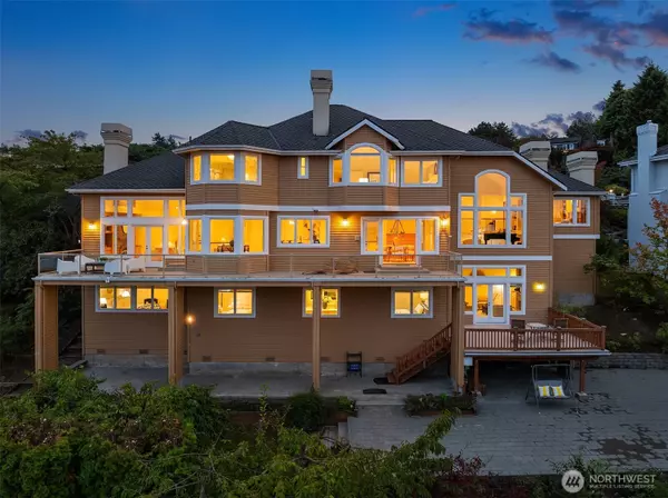 Seattle, WA 98115,8726 Paisley DR NE