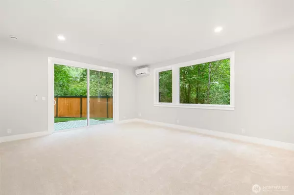 Bellevue, WA 98005,13016 SE 19th CT