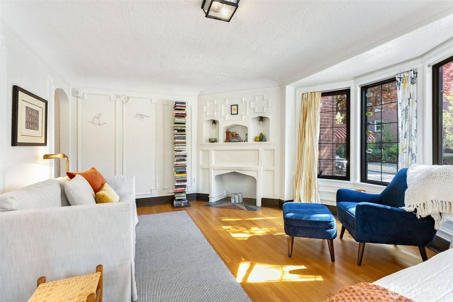 1101 17th AVE #201, Seattle, WA 98122