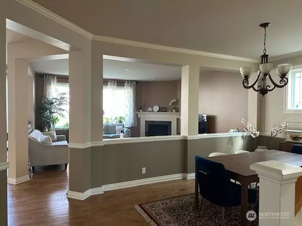 Sammamish, WA 98074,22332 NE 6th CT