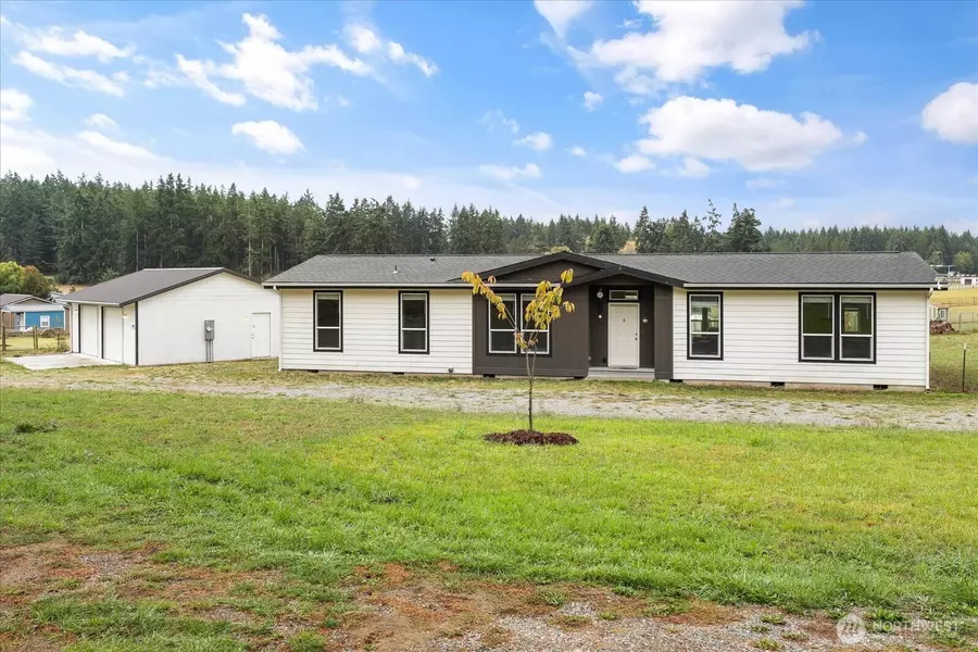 140 W Green Valley RD, Oak Harbor, WA 98277