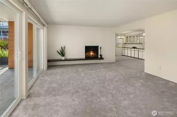 Seattle, WA 98112,2501 Canterbury Ln E #106