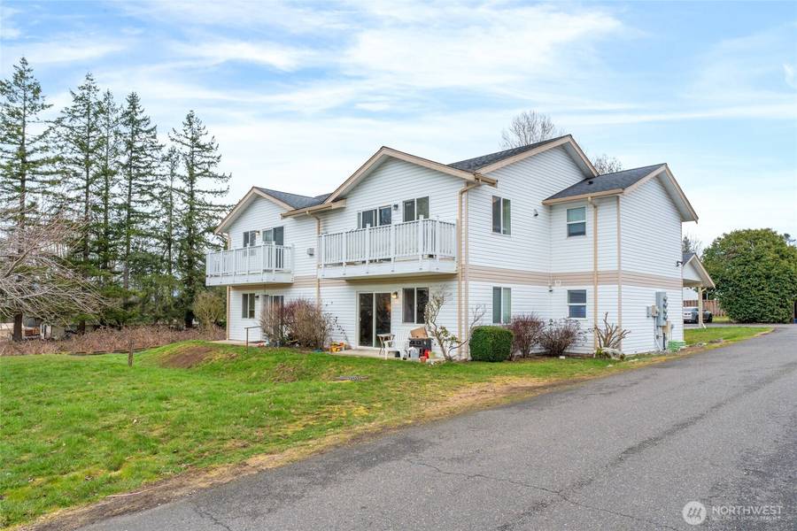 250 15th ST, Blaine, WA 98230