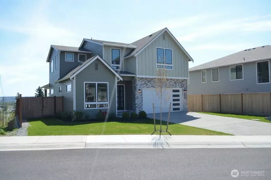 9520 38th ST E, Edgewood, WA 98371