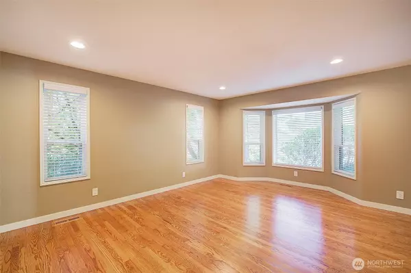 Sammamish, WA 98029,24209 SE 45th ST