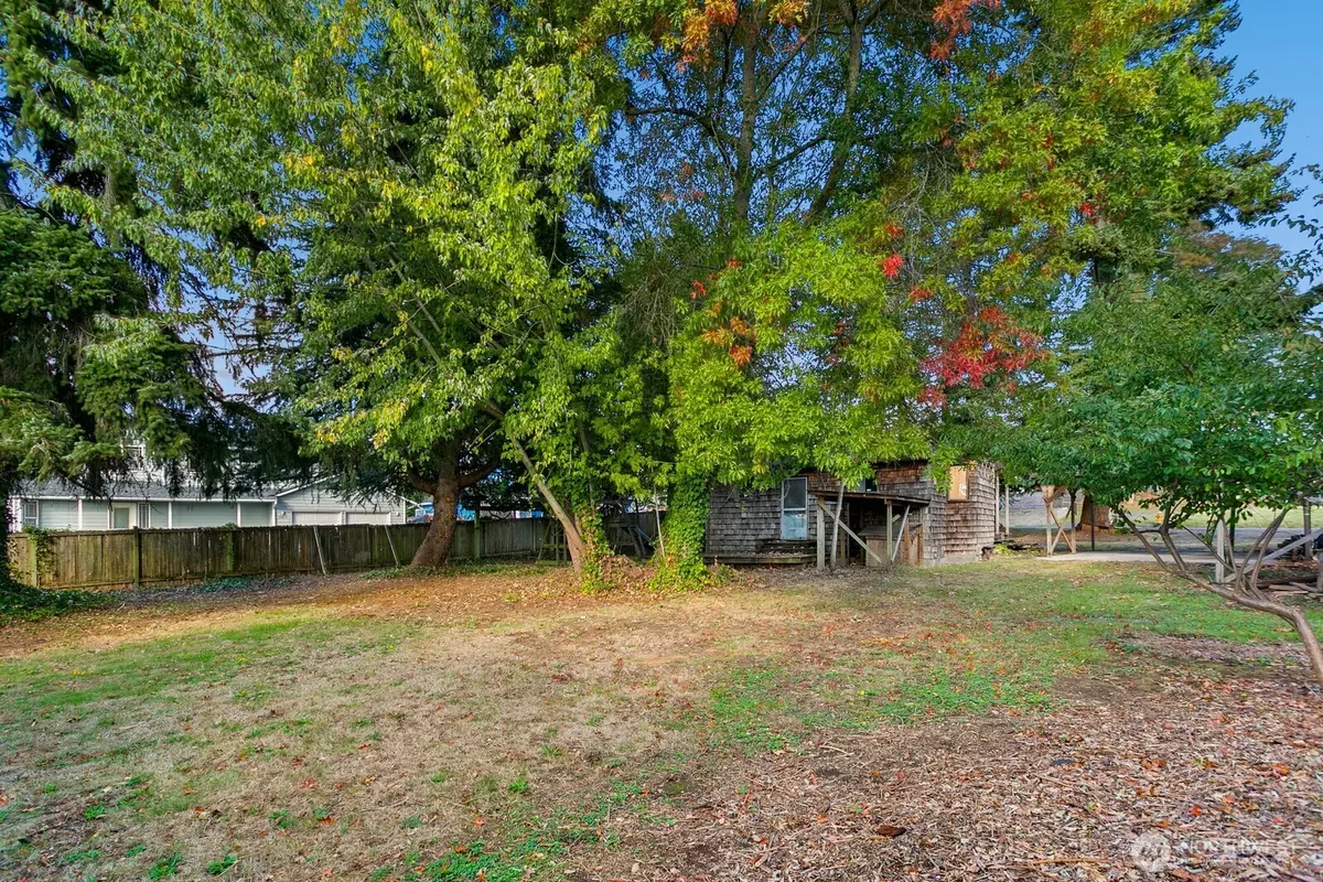 Lynnwood, WA 98036,20822 Damson RD