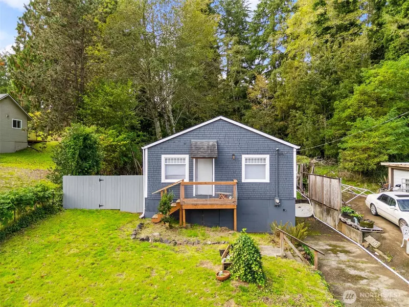 2735 Wishkah RD, Aberdeen, WA 98520
