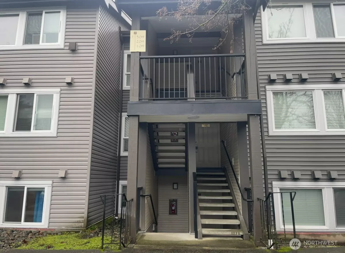 Kent, WA 98030,26221 116th AVE SE #F104